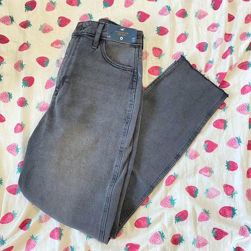 Ultra High Rise Mom Jeans